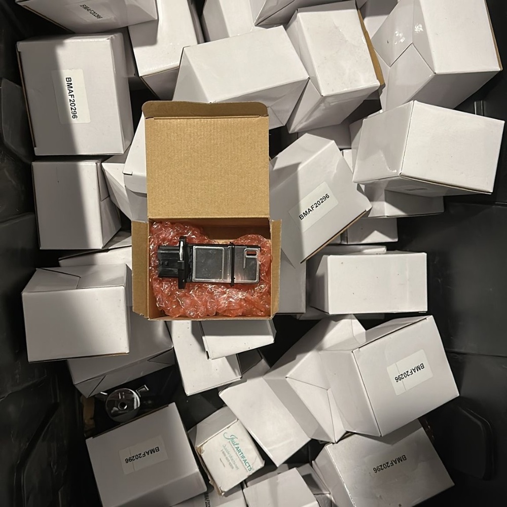 WAI Mass flow air sensor for cars